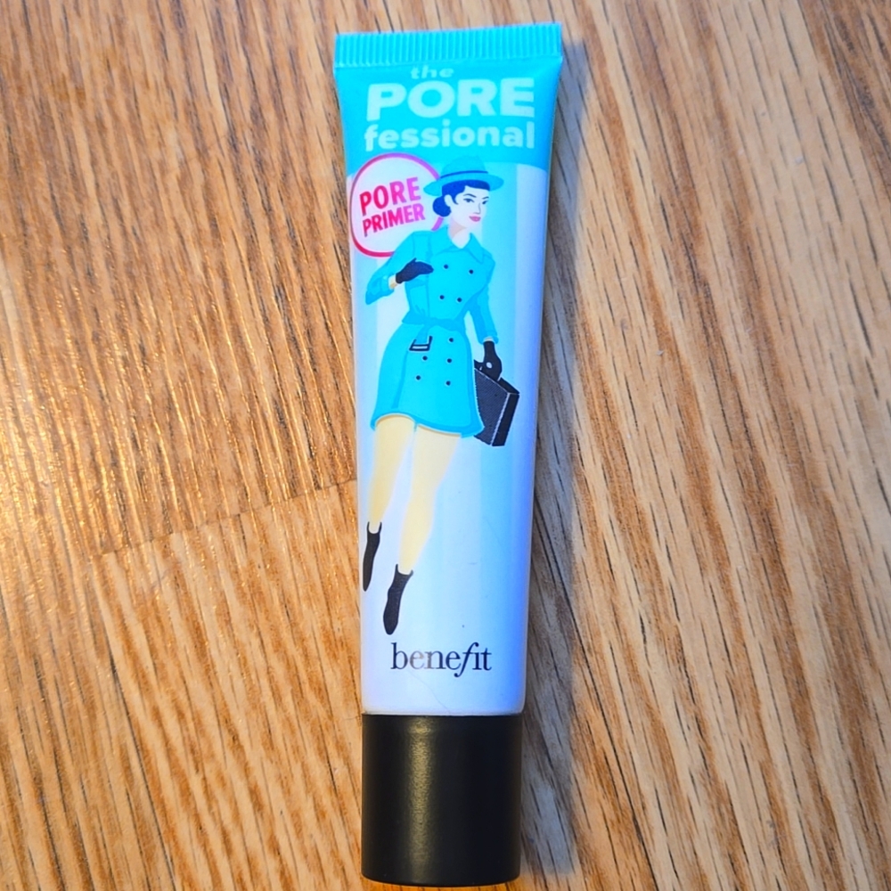 The POREfessional Pore Minimizing Primer
